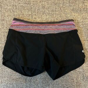 Lululemon Turbo Run Short in Black Current Poncho Stripe